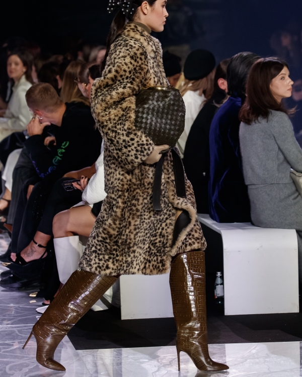 Как сцена Малого театра превратилась в подиум