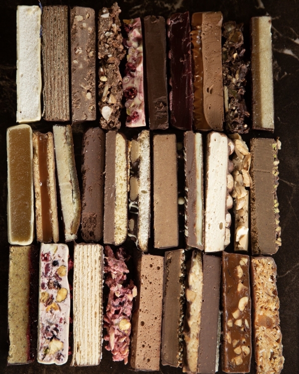 Едва знакомы: 20 новогодних подарков, которые придутся