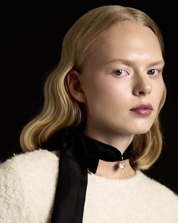 Добавим акцентов: 30 нарядных украшений, которые захочется