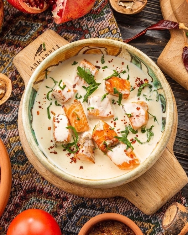 Пока часы двенадцать бьют. Новогодние программы 2025