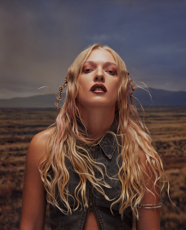 Диджеи Лена Зозуля