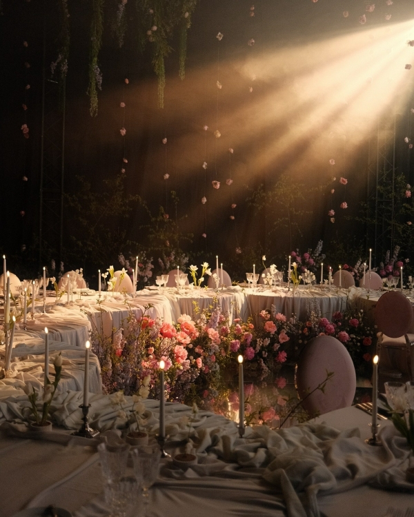 Метафорический сад во дворце Елисеевых: история декора,