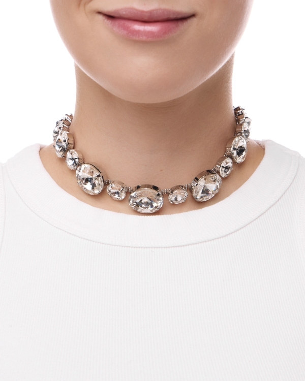 Добавим акцентов: 30 нарядных украшений, которые захочется