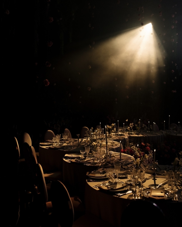 Метафорический сад во дворце Елисеевых: история декора,