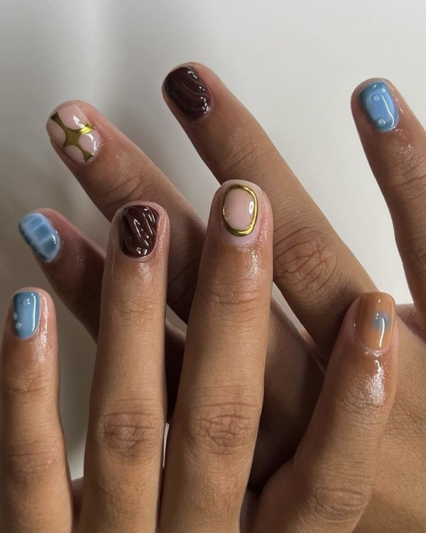 Маникюр на Новый год Зеленой Деревянной Змеи?