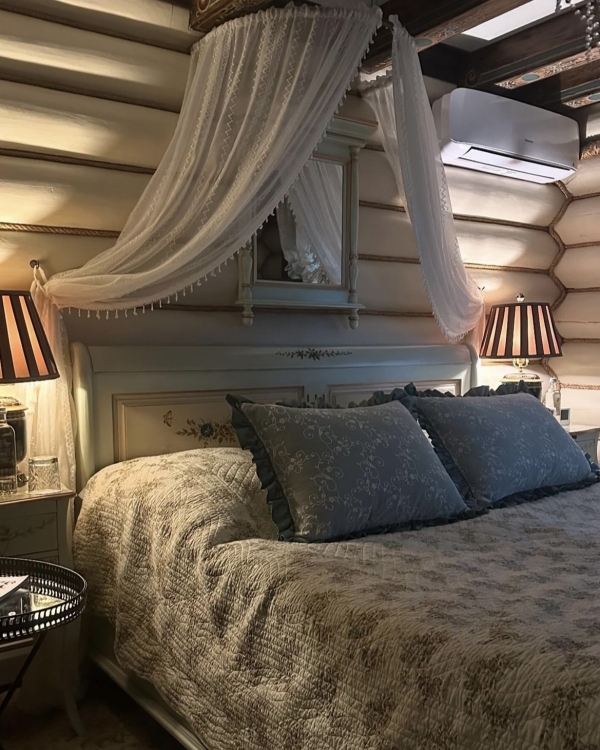 Танцуют все! Где устроить корпоратив для небольшой