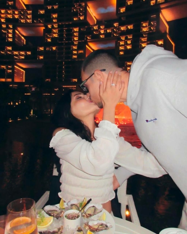 Дина Саева впервые поделилась совместными фотографиями с