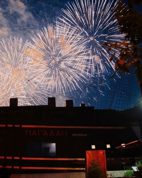 Пока часы двенадцать бьют. Новогодние программы 2025