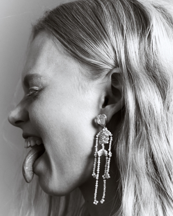 Добавим акцентов: 30 нарядных украшений, которые захочется