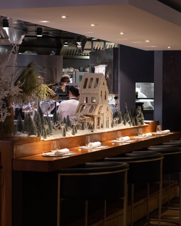 «Оливье», «Шуба» и икра: 10 ресторанов Москвы