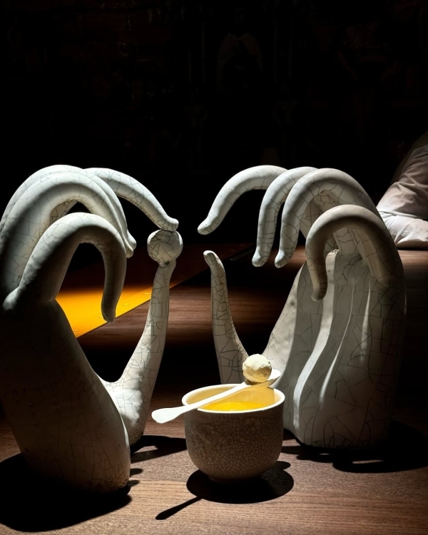 Праздничное лото в «Переделкине», Guilty pleasure в