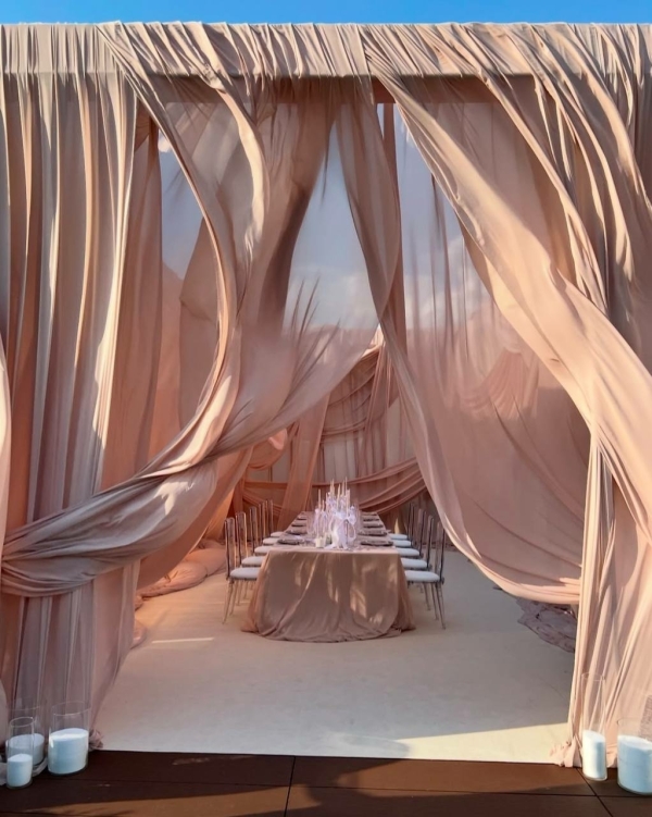 Mocha Mousse — цвет 2025 года по