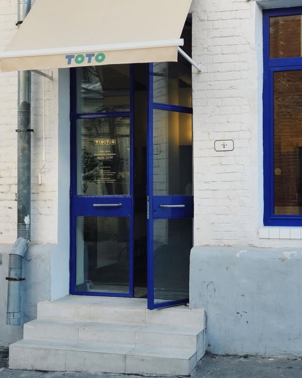 «Оливье», «Шуба» и икра: 10 ресторанов Москвы