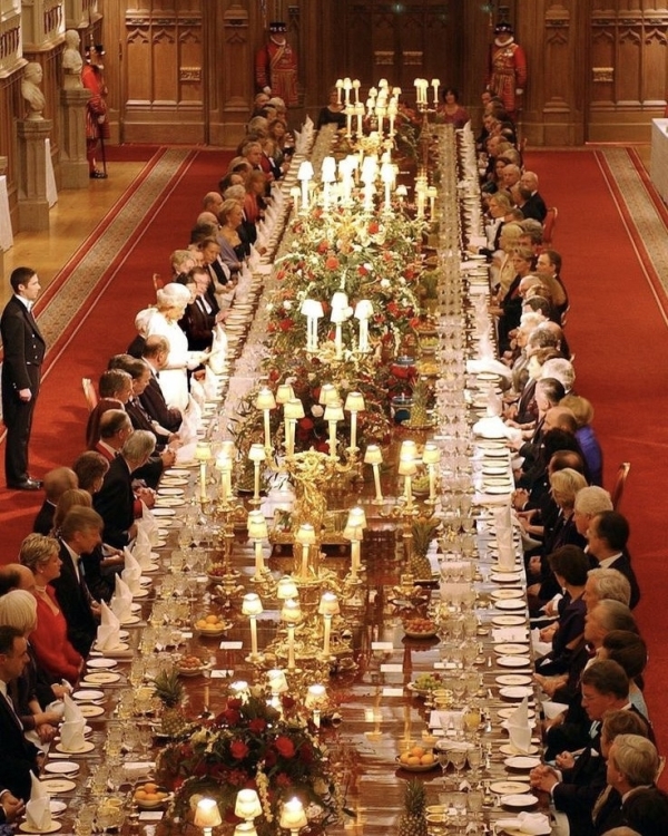 Праздничный этикет: изучаем правила приема гостей на