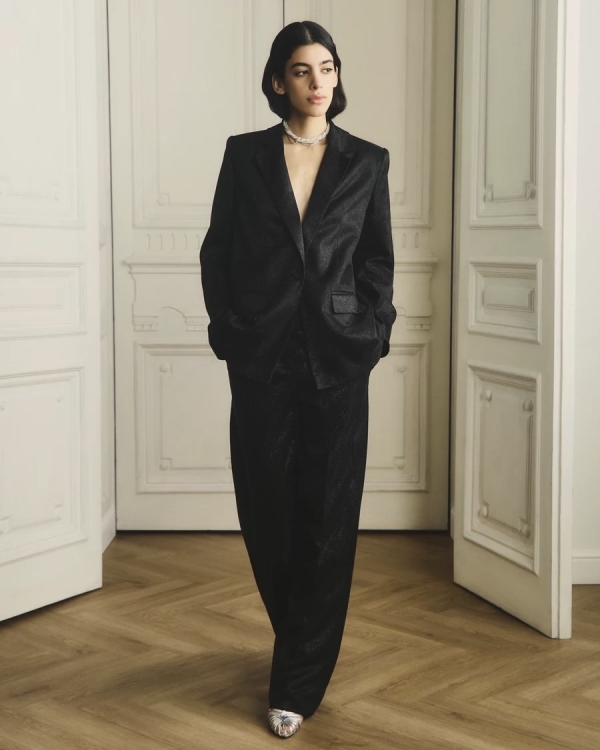 Как выглядеть дорого на корпоративе и новогодней