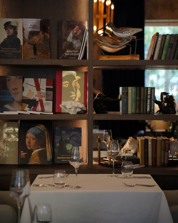 Новогодняя программа 2026 в лучших отелях Москвы