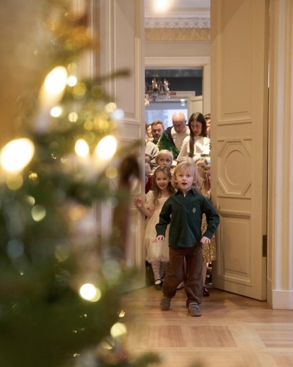 Мамы оценят. Самые эстетичные детские елки Москвы