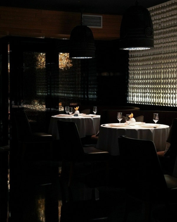 Новогодняя программа 2026 в лучших отелях Москвы