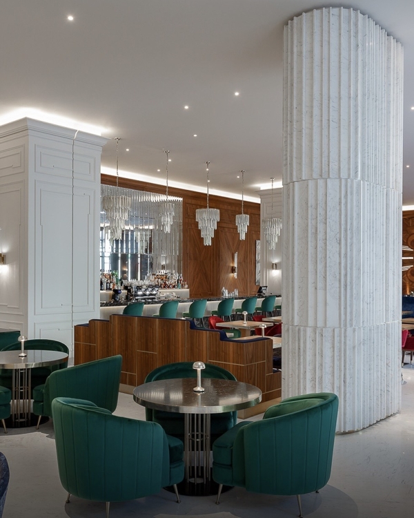 Новогодняя программа 2026 в лучших отелях Москвы