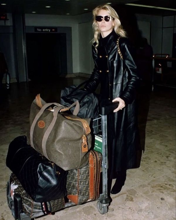 Лайфхаки для комфортного перелета: что взять с