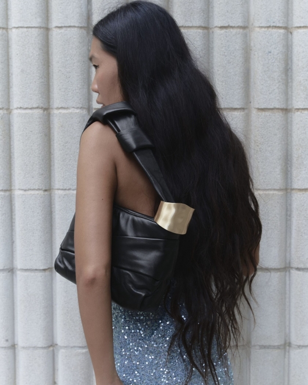 Идеальные для пуховика, красивые, большие. Это всё