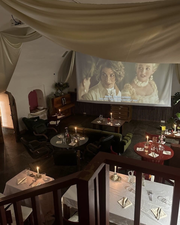 «Хлеба и зрелищ»: где в Москве совместить