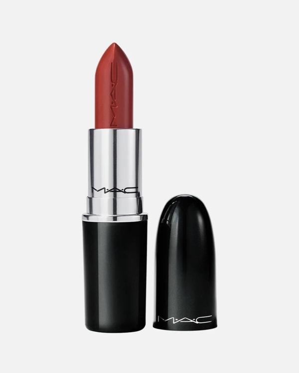 Как выглядеть дорого на корпоративе и новогодней