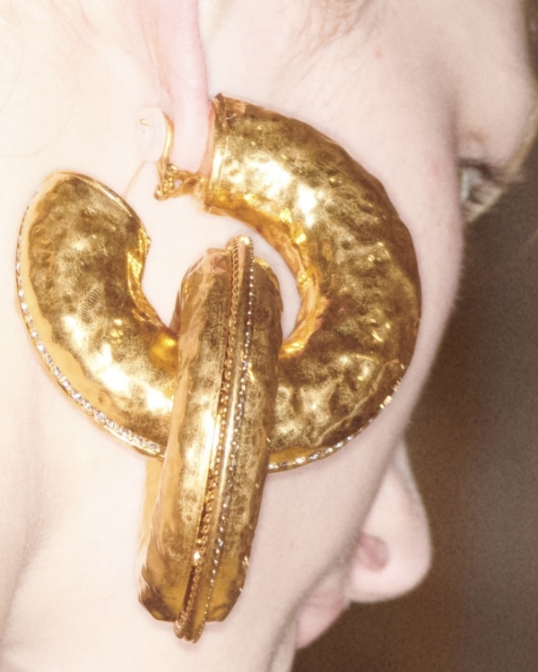 Золотой — еще один цвет Нового года