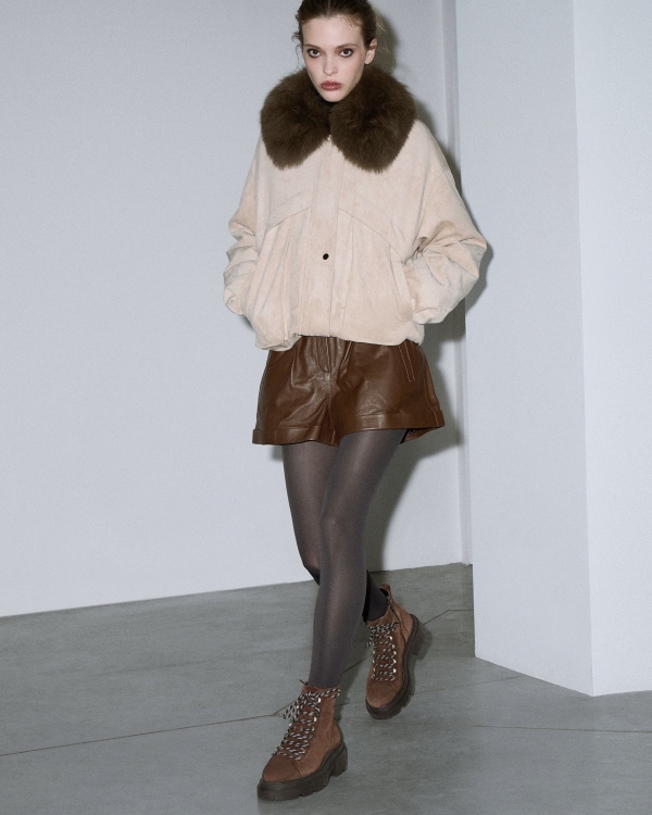 Дутая, похожая на чулки и ковбойская. Какую