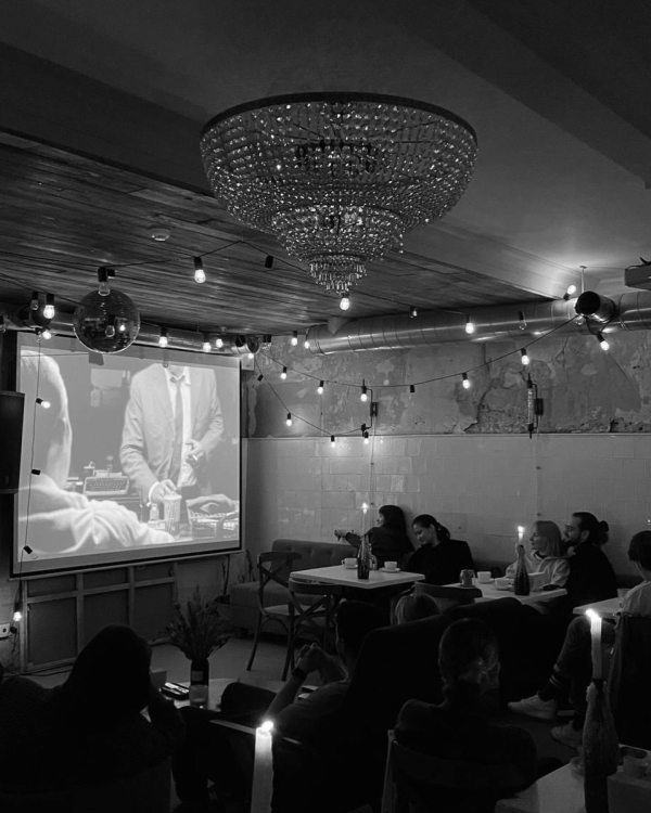 «Хлеба и зрелищ»: где в Москве совместить