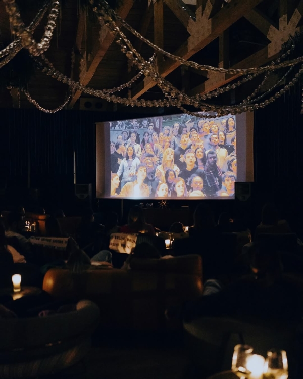 «Хлеба и зрелищ»: где в Москве совместить