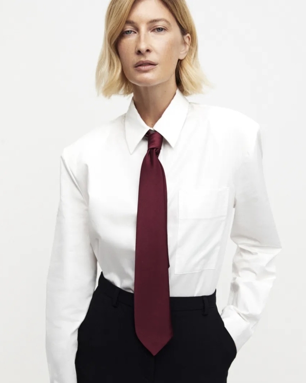 Не только белый: собираем гардероб в модных