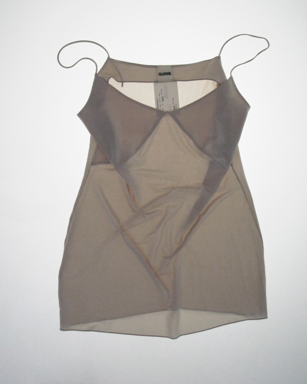 Пижамы, комбинации и даже корсеты. В чем