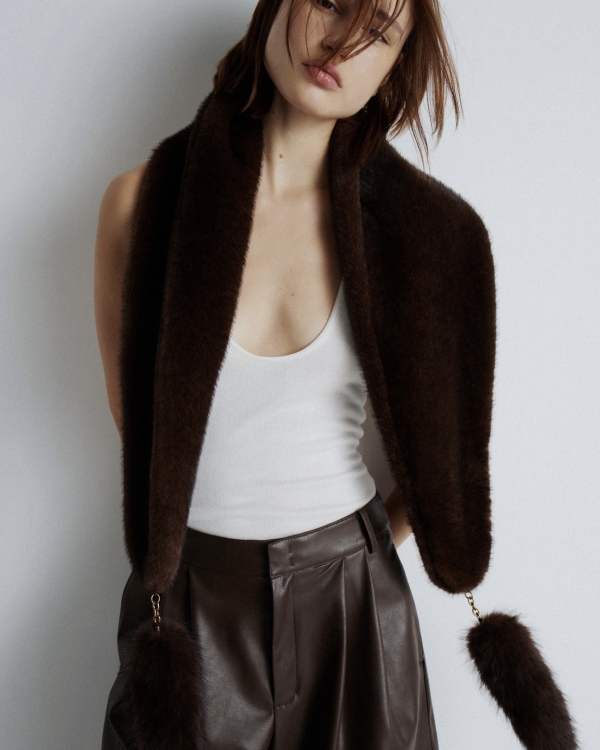 Как выглядеть дорого на корпоративе и новогодней