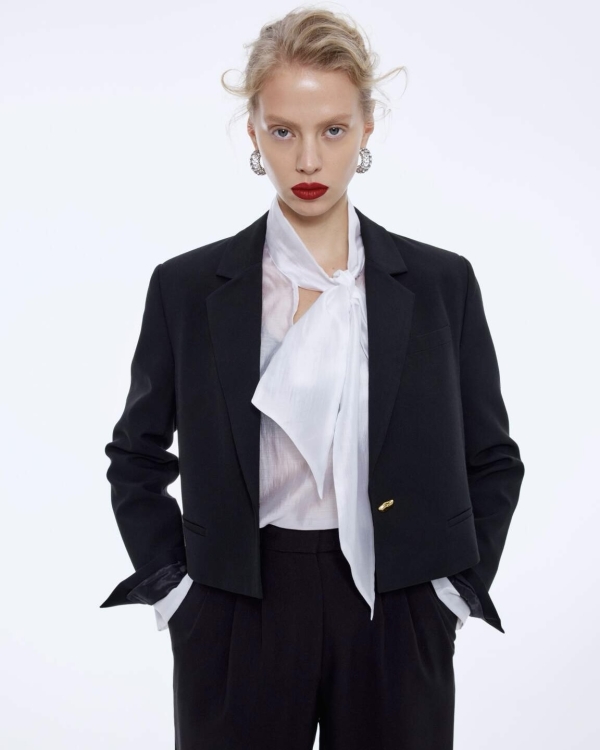 Как выглядеть дорого на корпоративе и новогодней