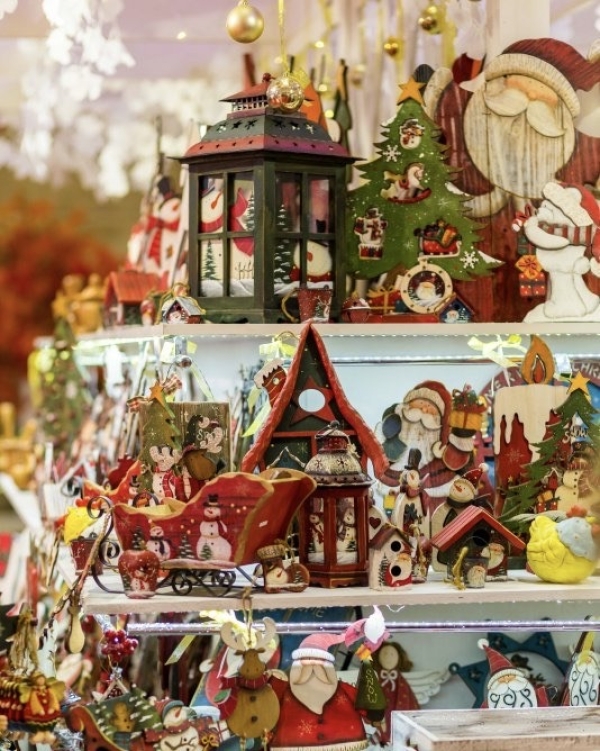 Праздник к нам приходит: новогодние ярмарки в