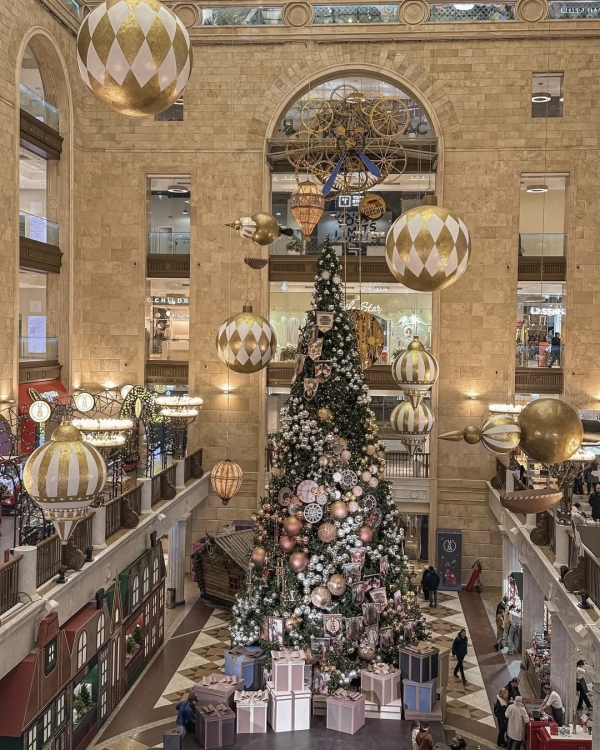 Праздник к нам приходит: новогодние ярмарки в