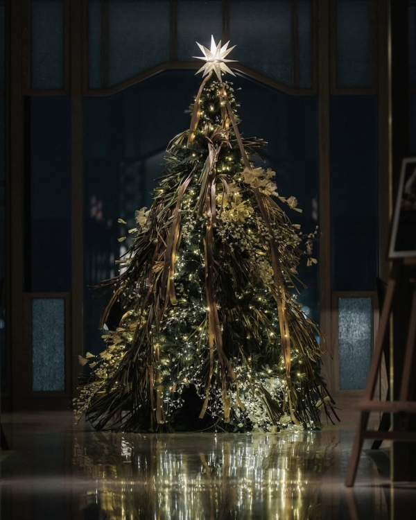 Новогодняя программа 2026 в лучших отелях Москвы