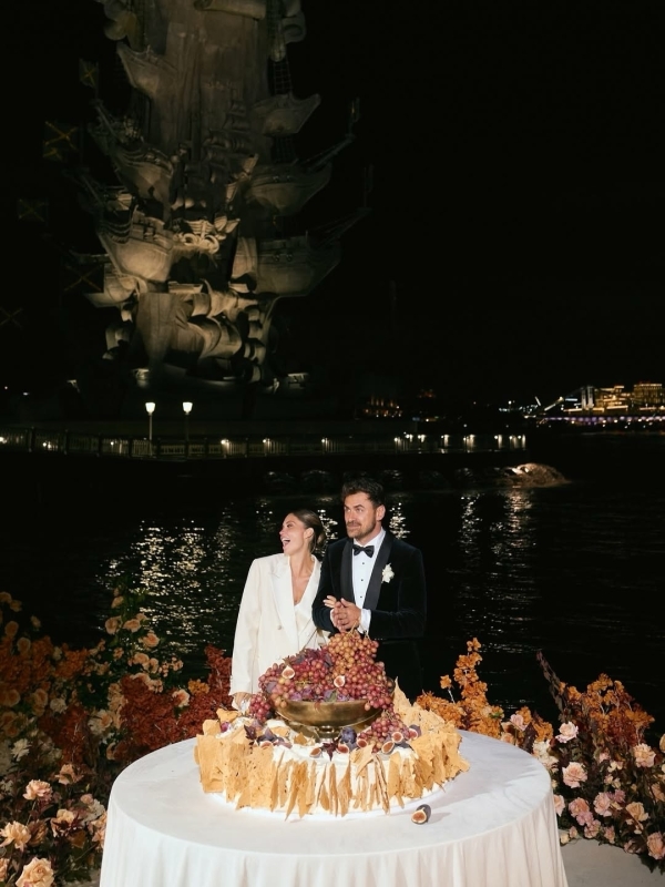 Агата Муцениеце стала мамой в третий раз