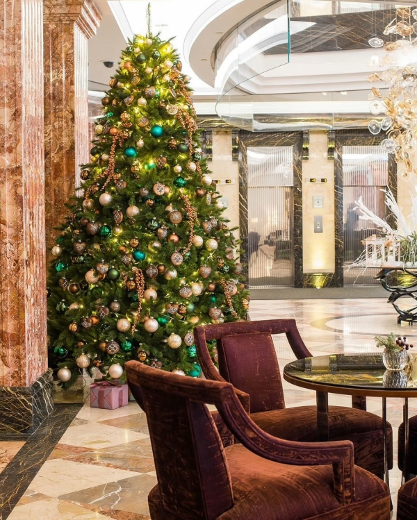 Новогодняя программа 2026 в лучших отелях Москвы