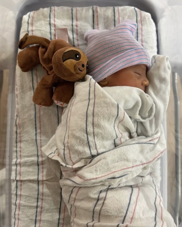 Анна Курникова и Энрике Иглесиас стали родителями