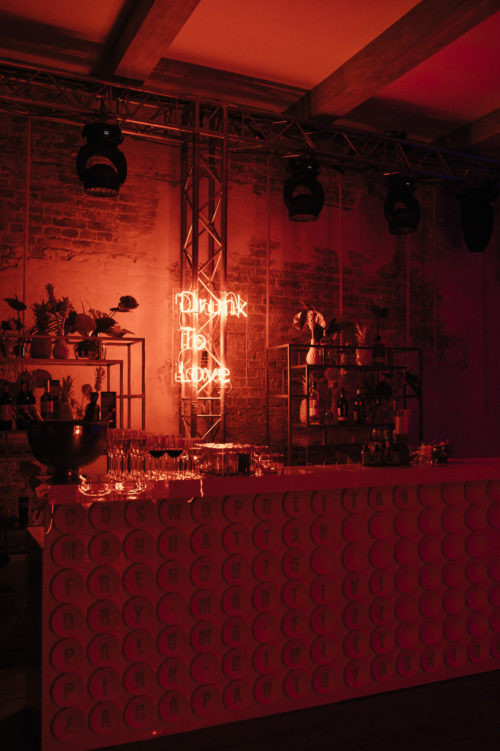 Концептуальная свадьба в центре Москвы