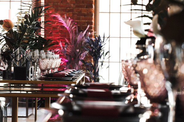 Стильная свадьба в лофте