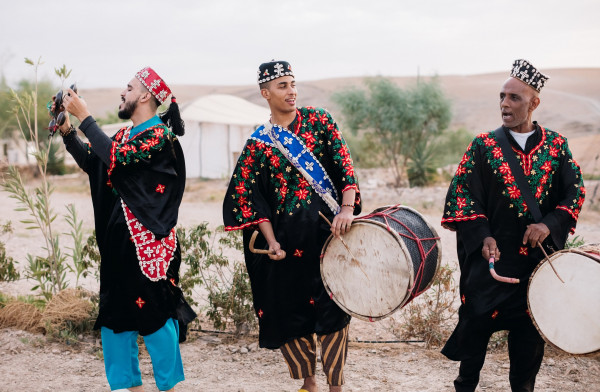 Предсвадебный ужин Дианы и Дениса в пустыне