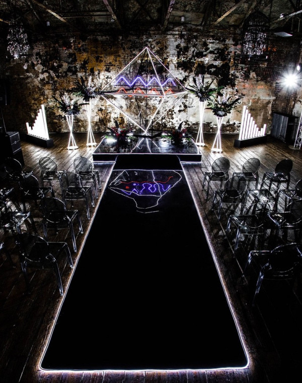 Стильная свадьба в лофте