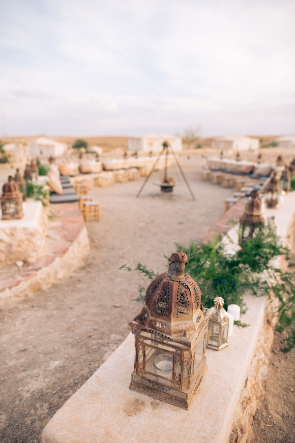 Предсвадебный ужин Дианы и Дениса в пустыне