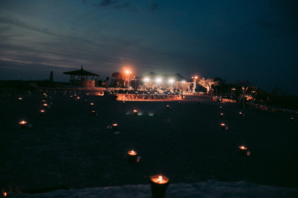 Предсвадебный ужин Дианы и Дениса в пустыне