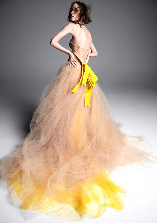 Институт цвета Pantone представил 12 оттенков 2019