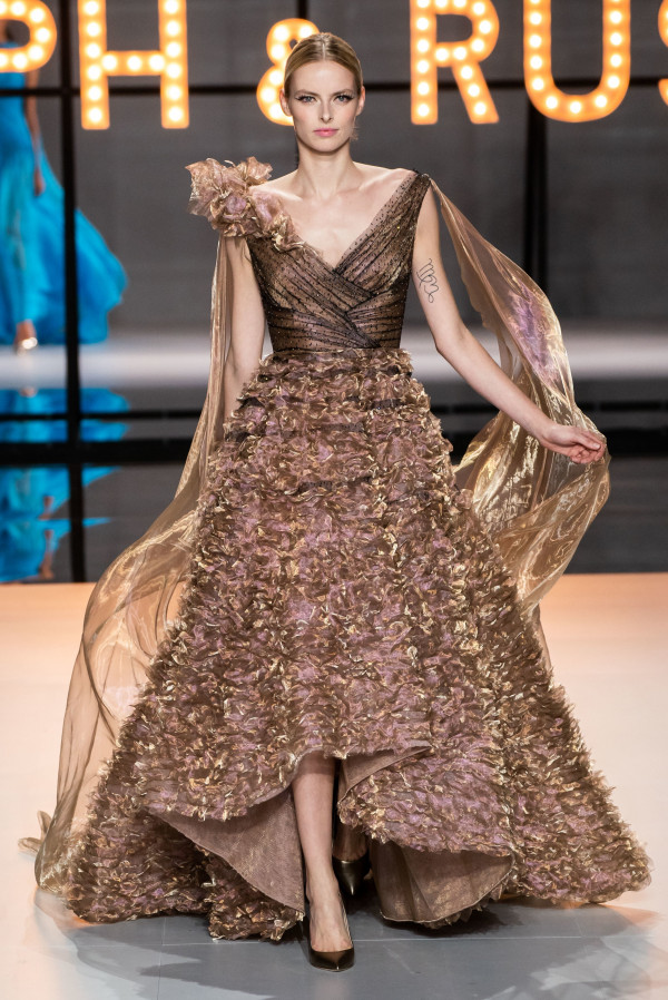 Институт цвета Pantone представил 12 оттенков 2019