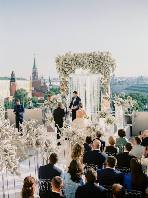 Солнечная свадьба с видом на Кремль